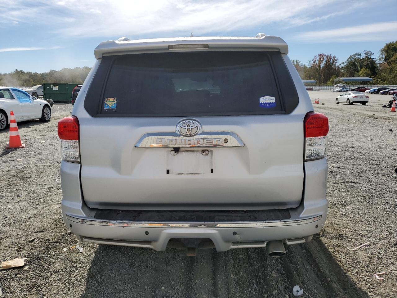 Toyota 4Runner Sr5 Image 4