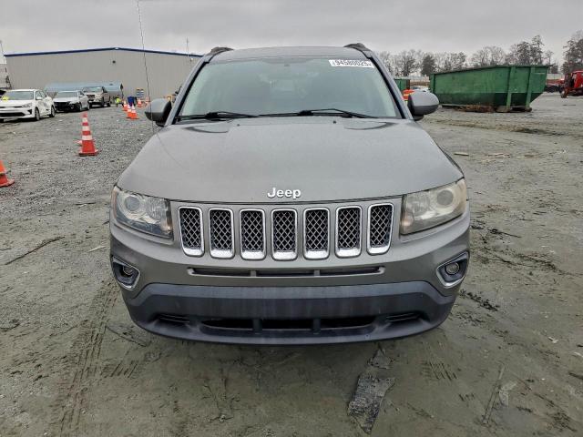 Jeep Compass Limited Image 4