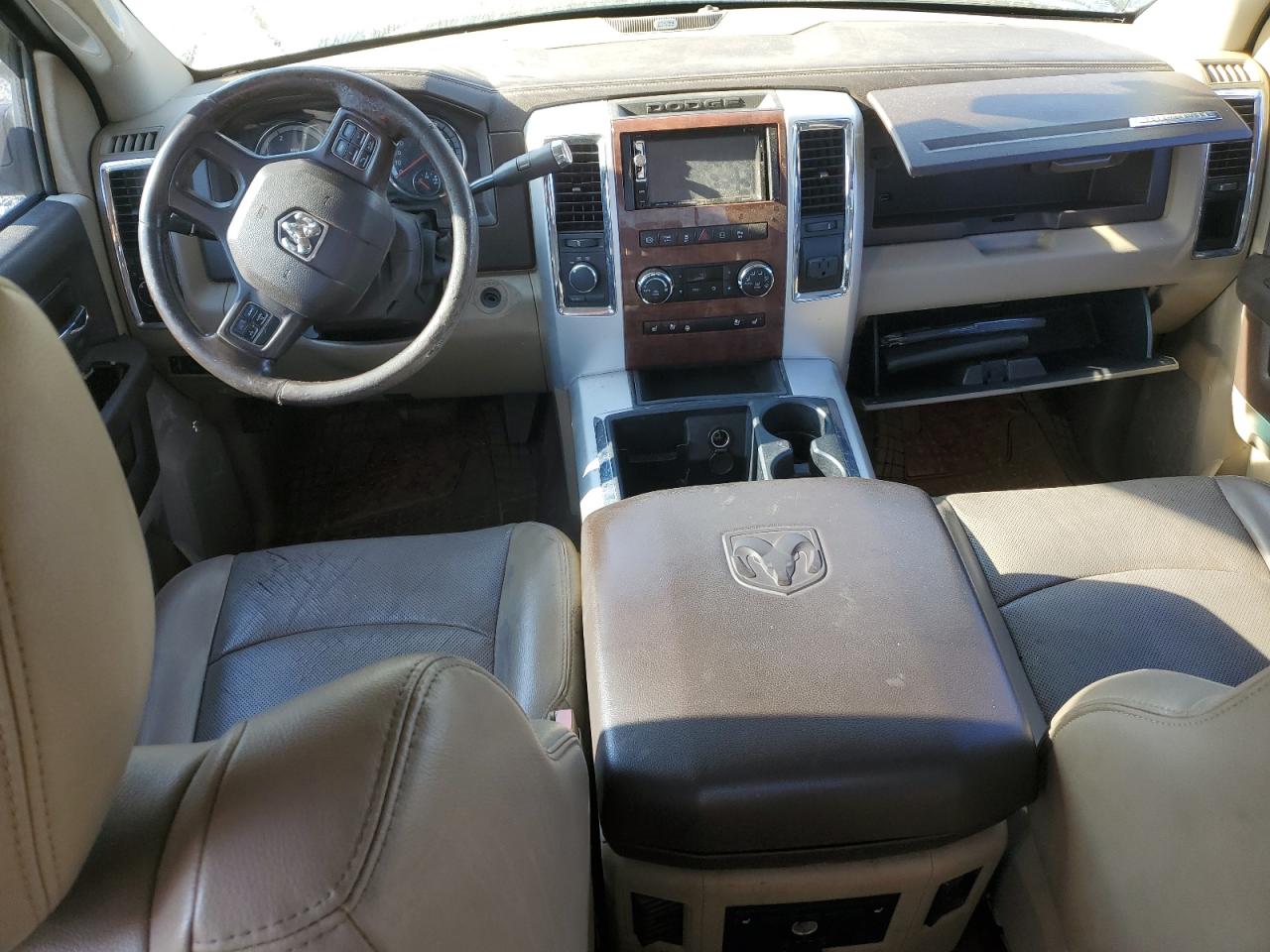 Dodge Ram 3500 Laramie Image 7