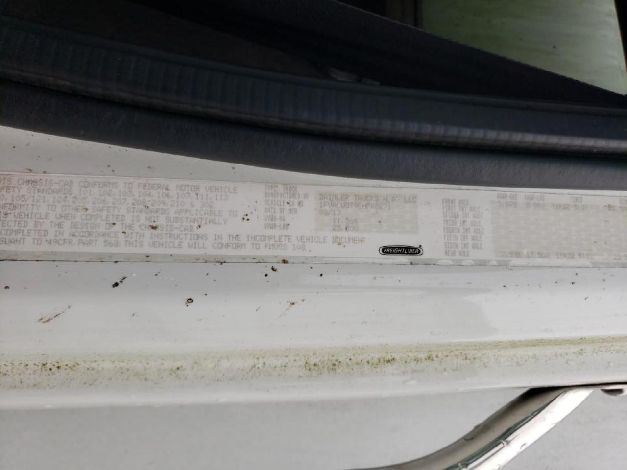 Freightliner M2 106 Medium Duty Image 9