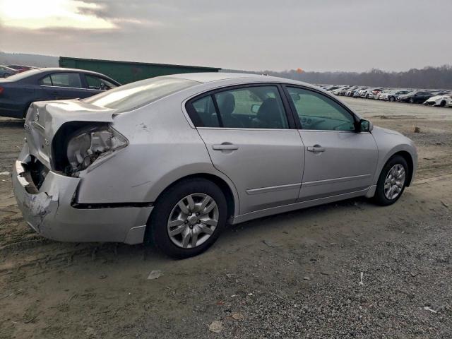 Nissan Altima 2.5 Image 11