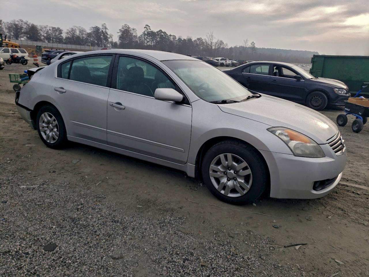 Nissan Altima 2.5 Image 7
