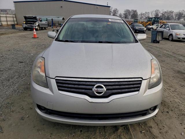 Nissan Altima 2.5 Image 2