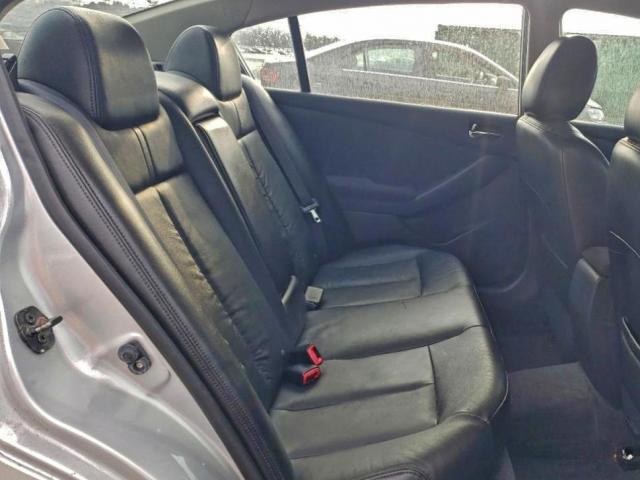 Nissan Altima 2.5 Image 8