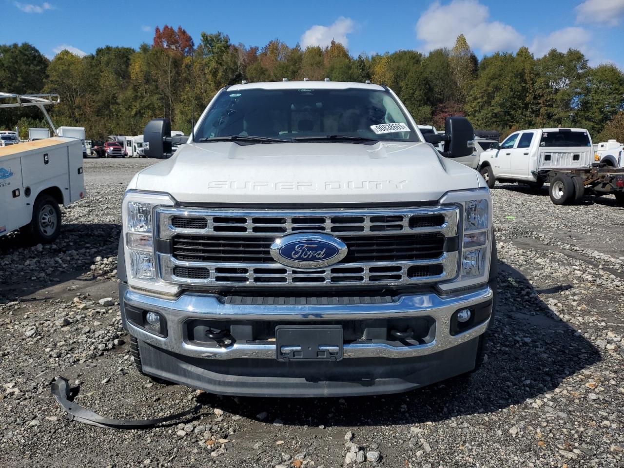 Ford F-450 Super Duty Image 4