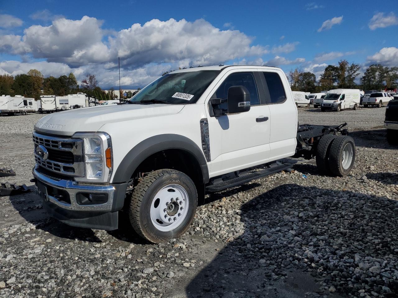 Ford F-450 Super Duty Image 1
