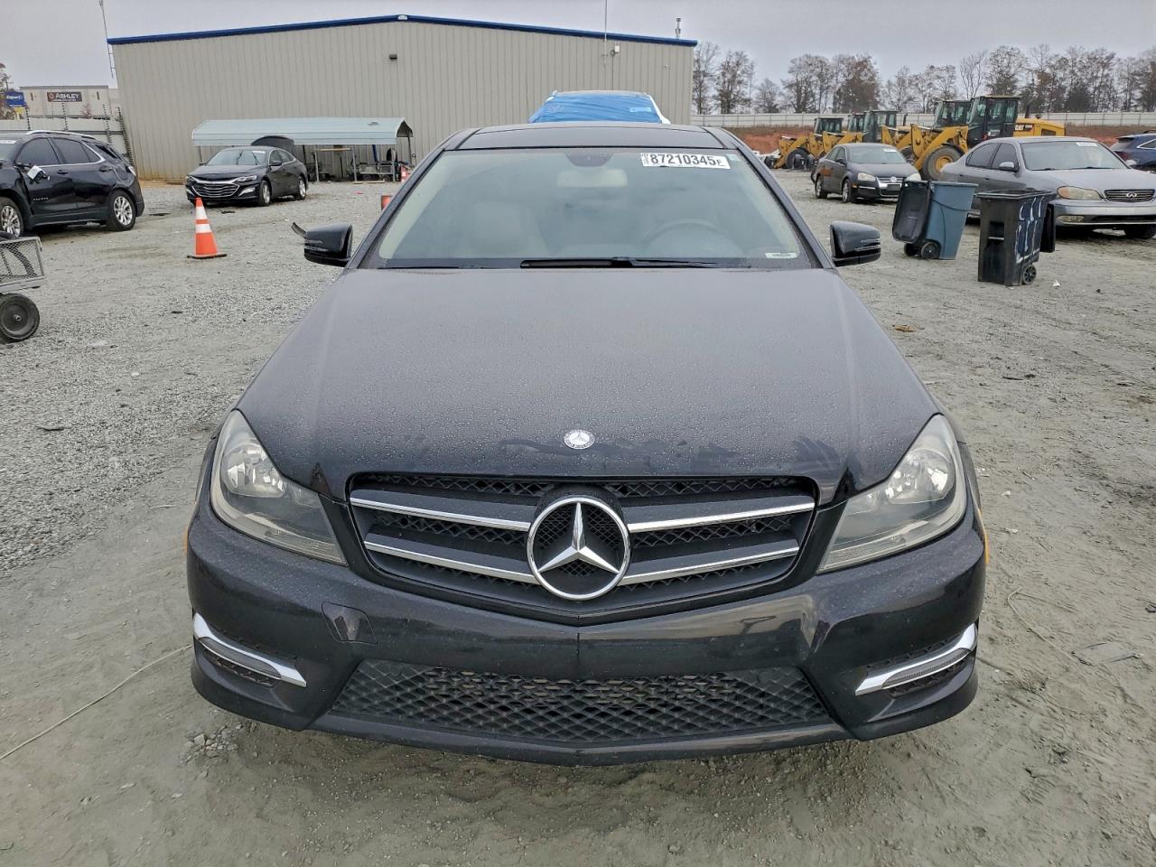 Mercedes-Benz C-Class 250 Image 4