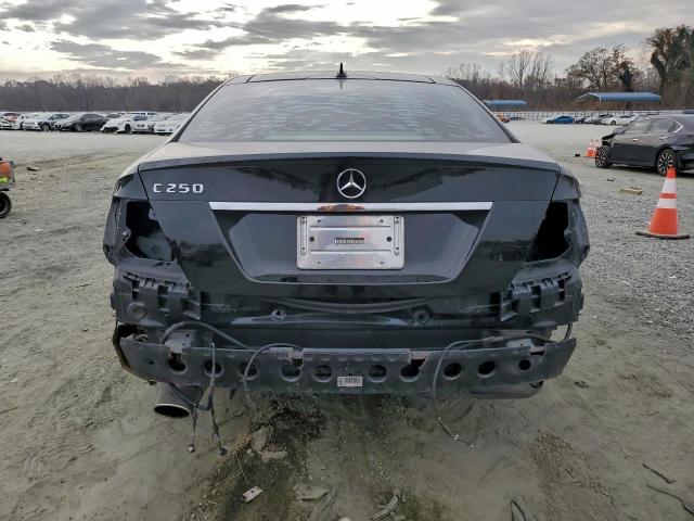 Mercedes-Benz C-Class 250 Image 3