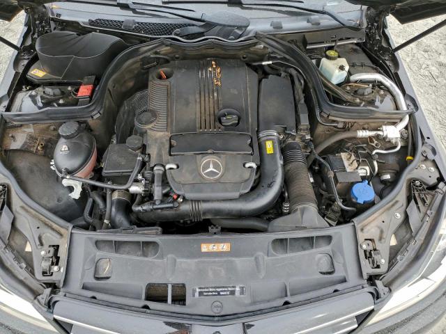 Mercedes-Benz C-Class 250 Image 2