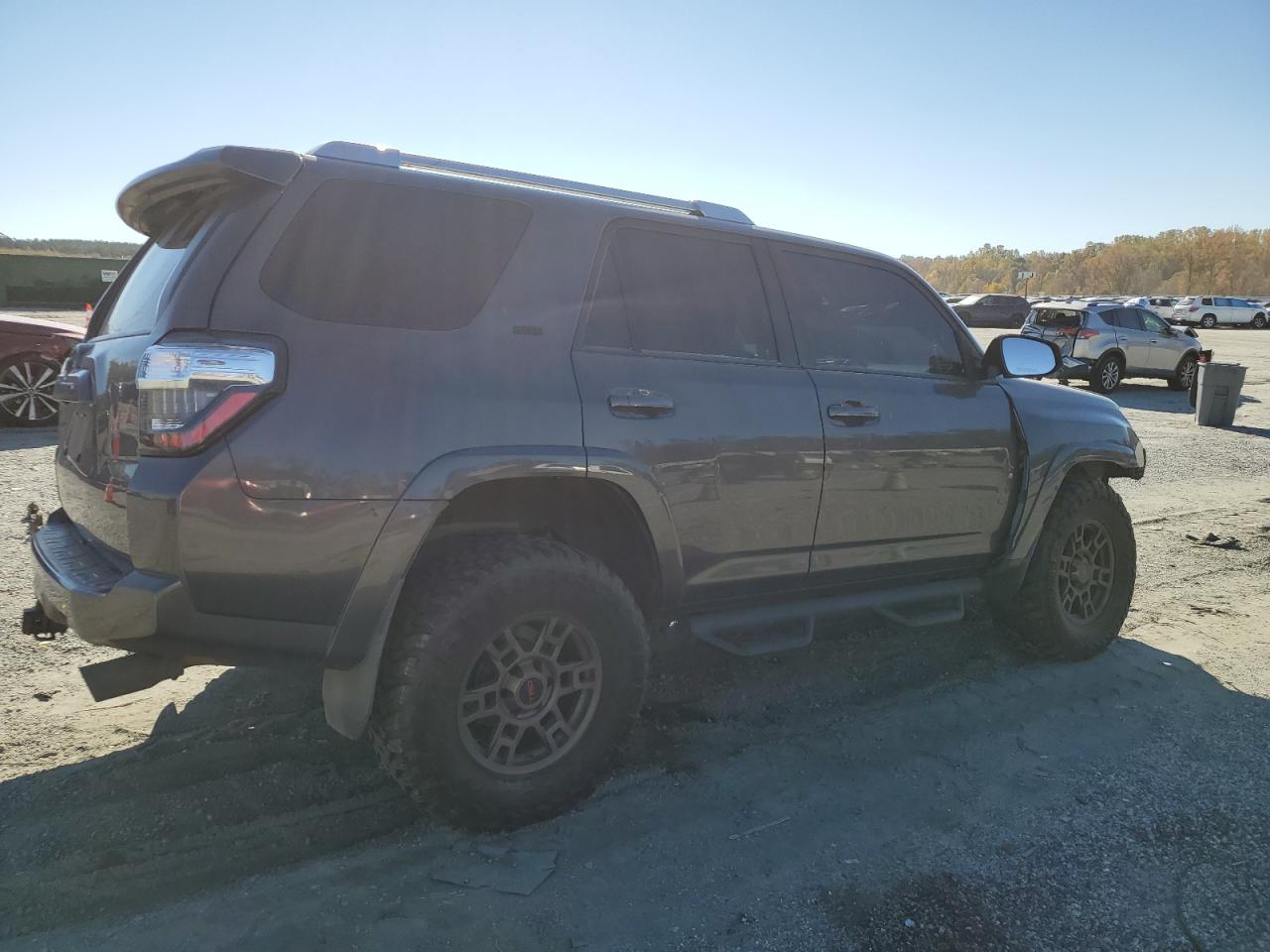 Toyota 4Runner Sr5 Image 2