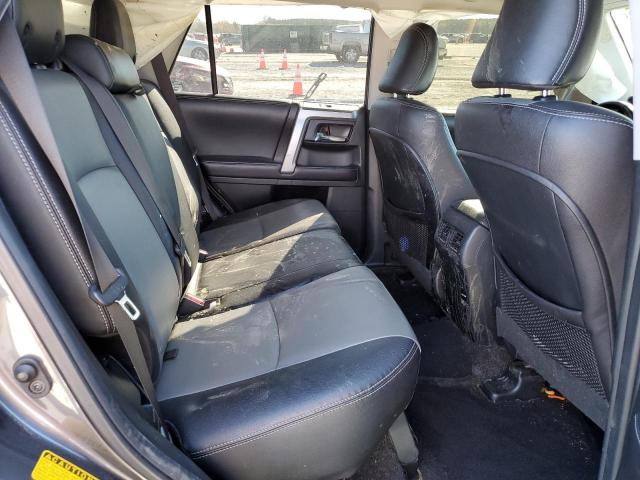 Toyota 4Runner Sr5 Image 9