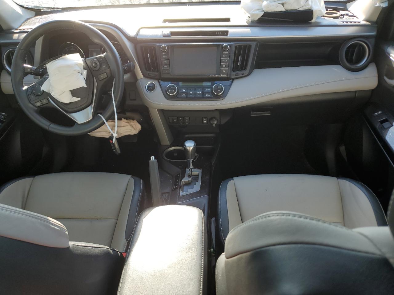 Toyota RAV4 Limited Image 13