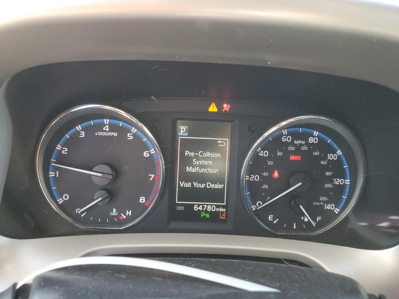 Toyota RAV4 Limited Image 8