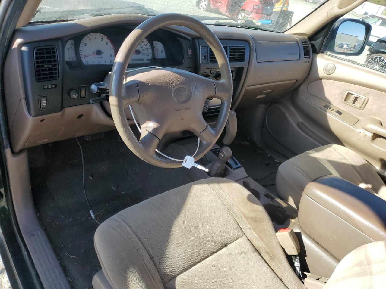 Toyota Tacoma Xtracab Image 7