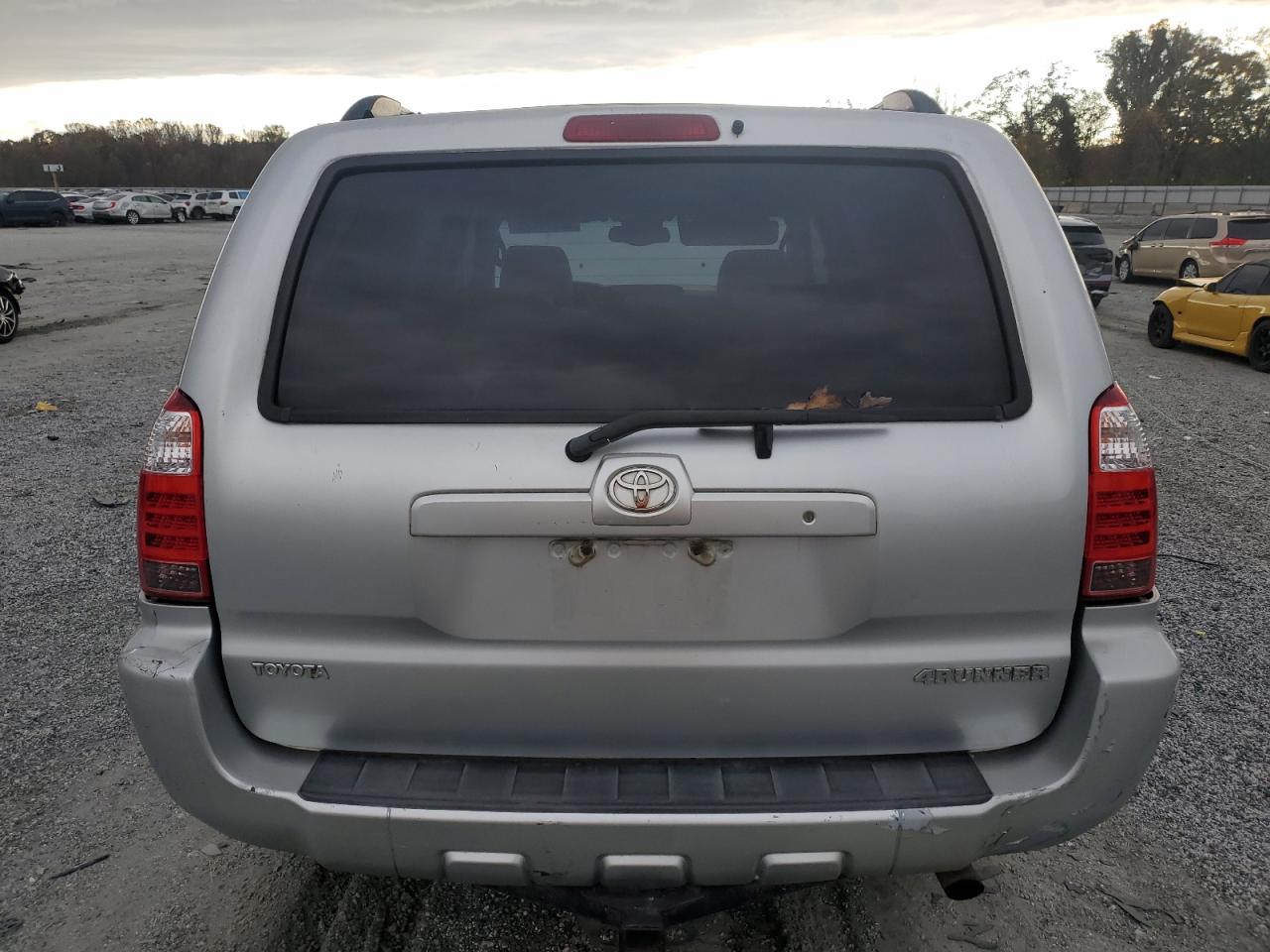 Toyota 4Runner Limited Image 7
