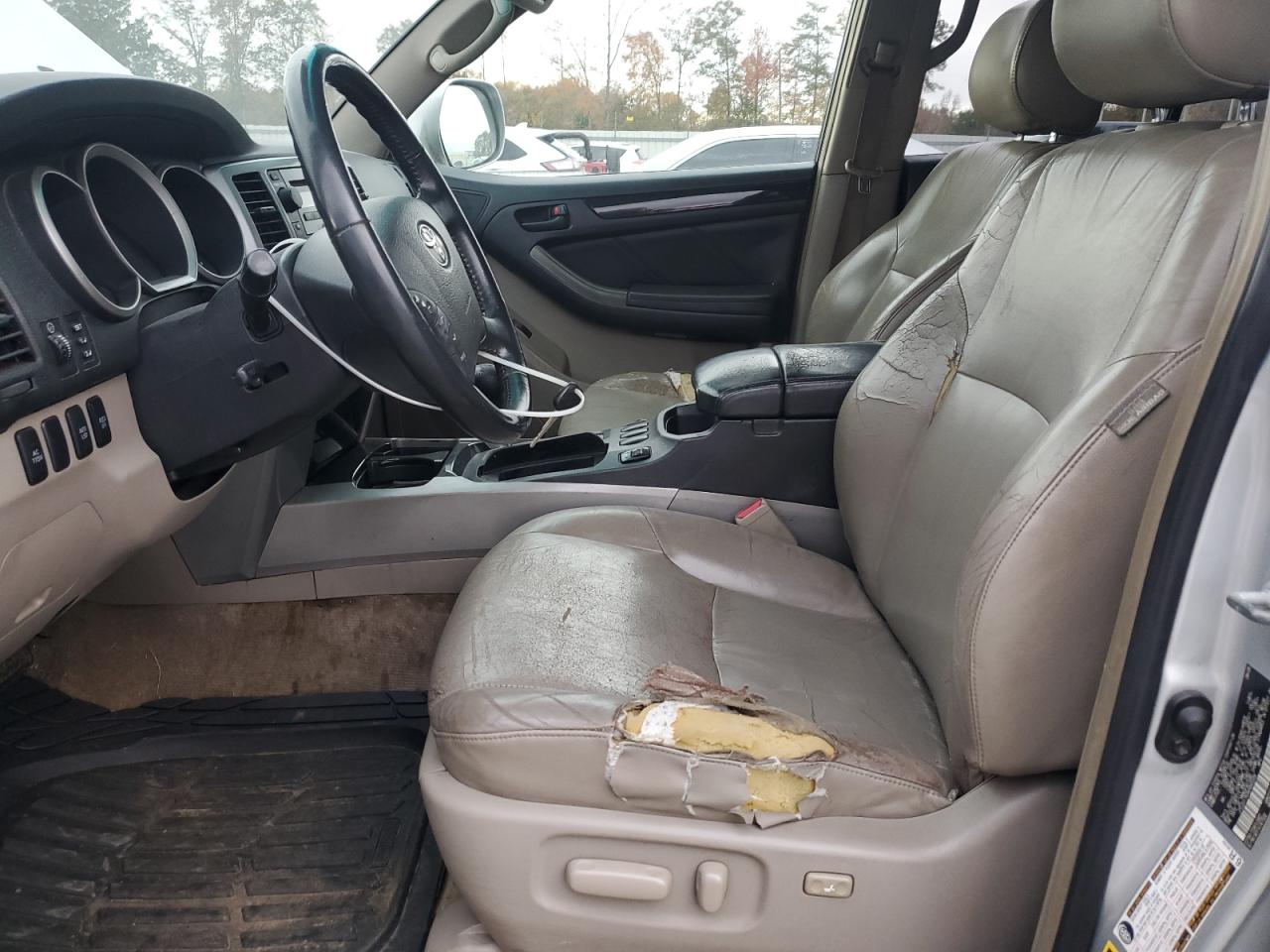 Toyota 4Runner Limited Image 11