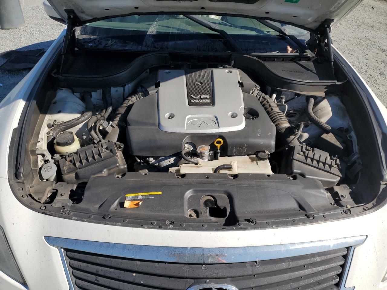 INFINITI G37 Base Image 9