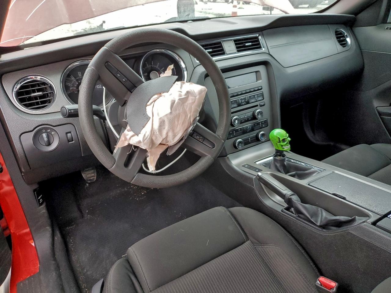 Ford Mustang Image 7