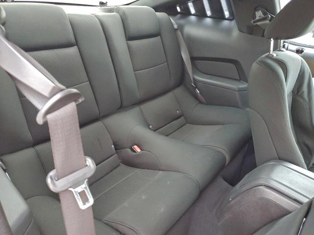 Ford Mustang Image 12