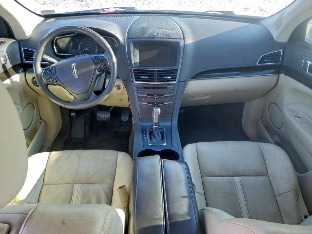 Lincoln MKT Image 4