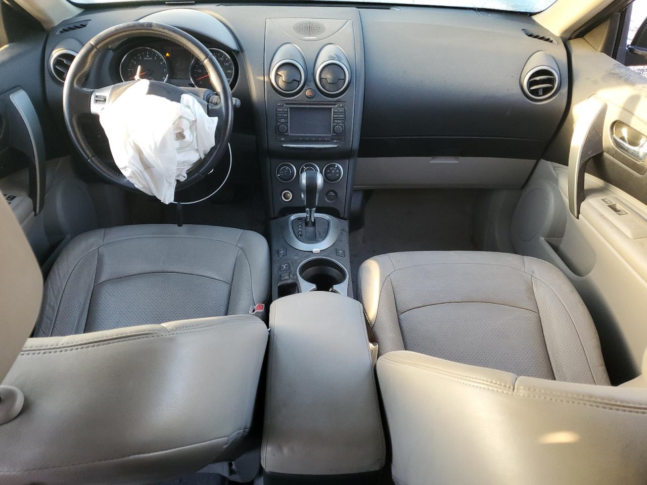 Nissan Rogue S Image 6