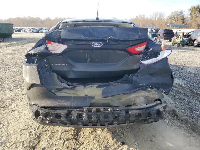 Ford Fusion S Image 5