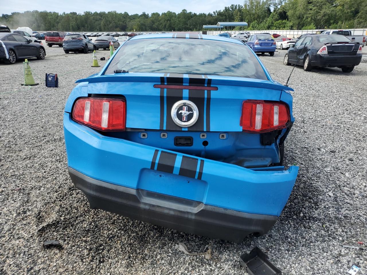 Ford Mustang Image 6