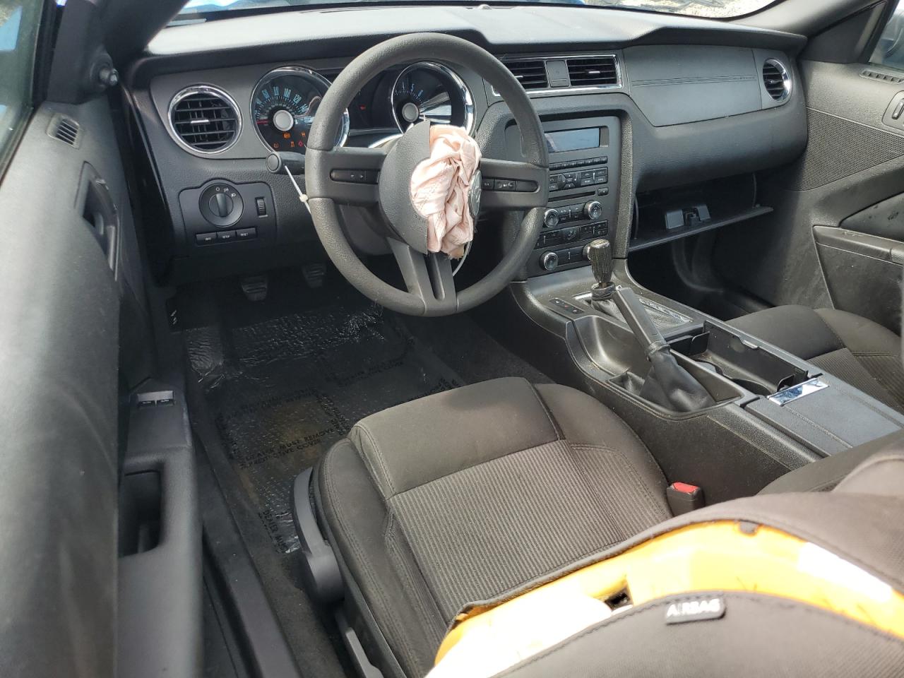 Ford Mustang Image 7