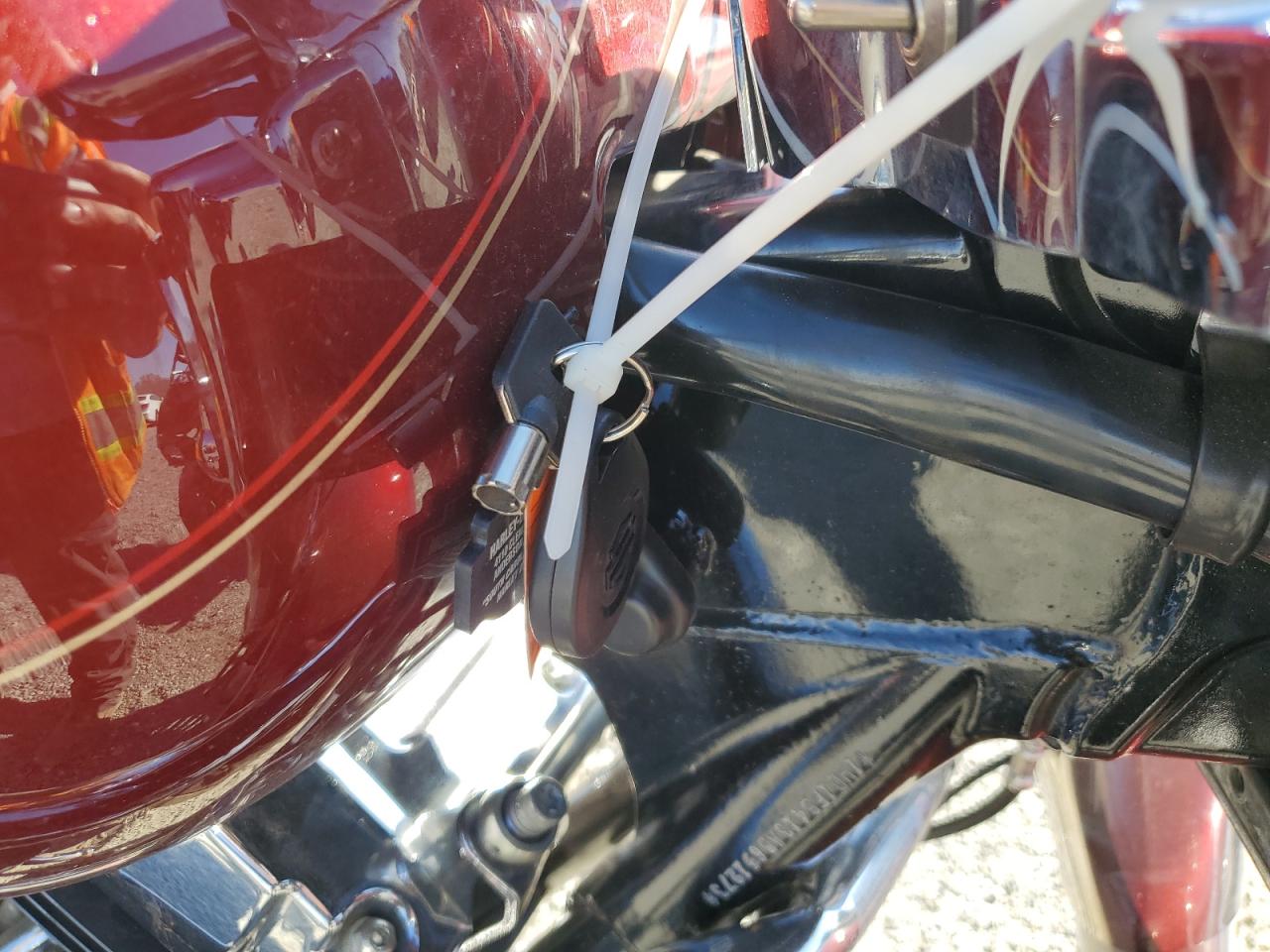 Harley-Davidson Fl Image 6