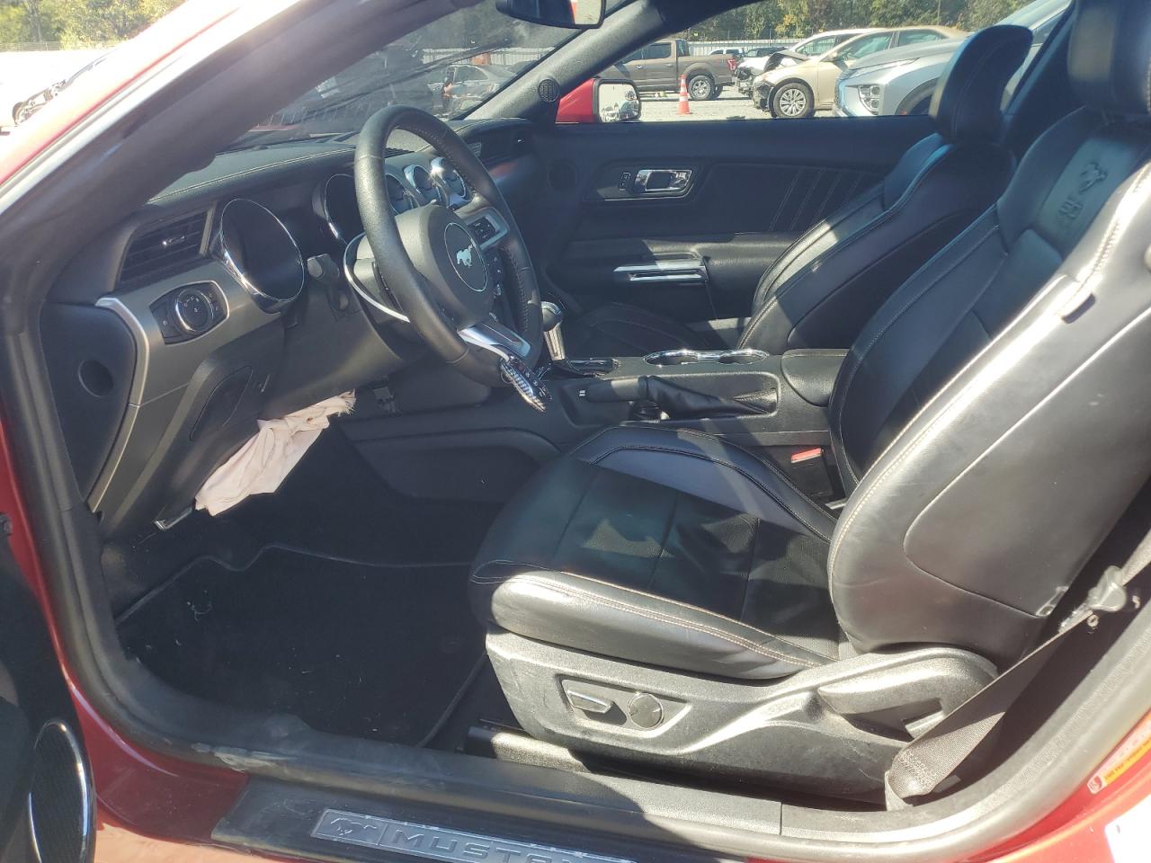 Ford Mustang Image 5