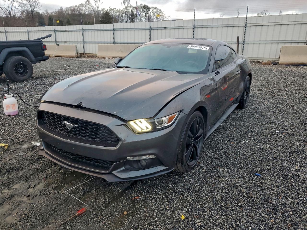 Ford Mustang Image 1