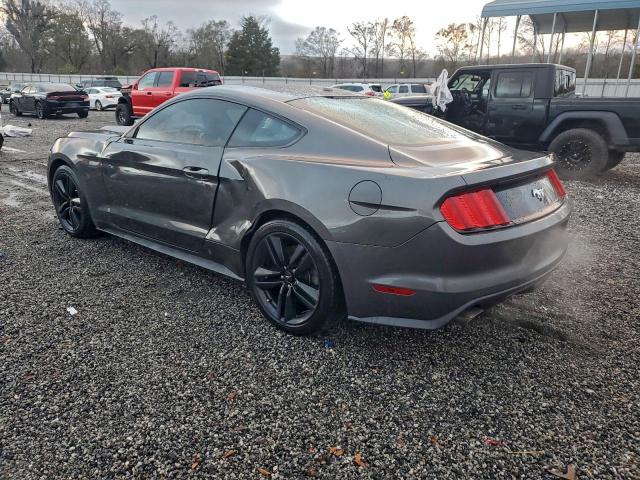 Ford Mustang Image 11