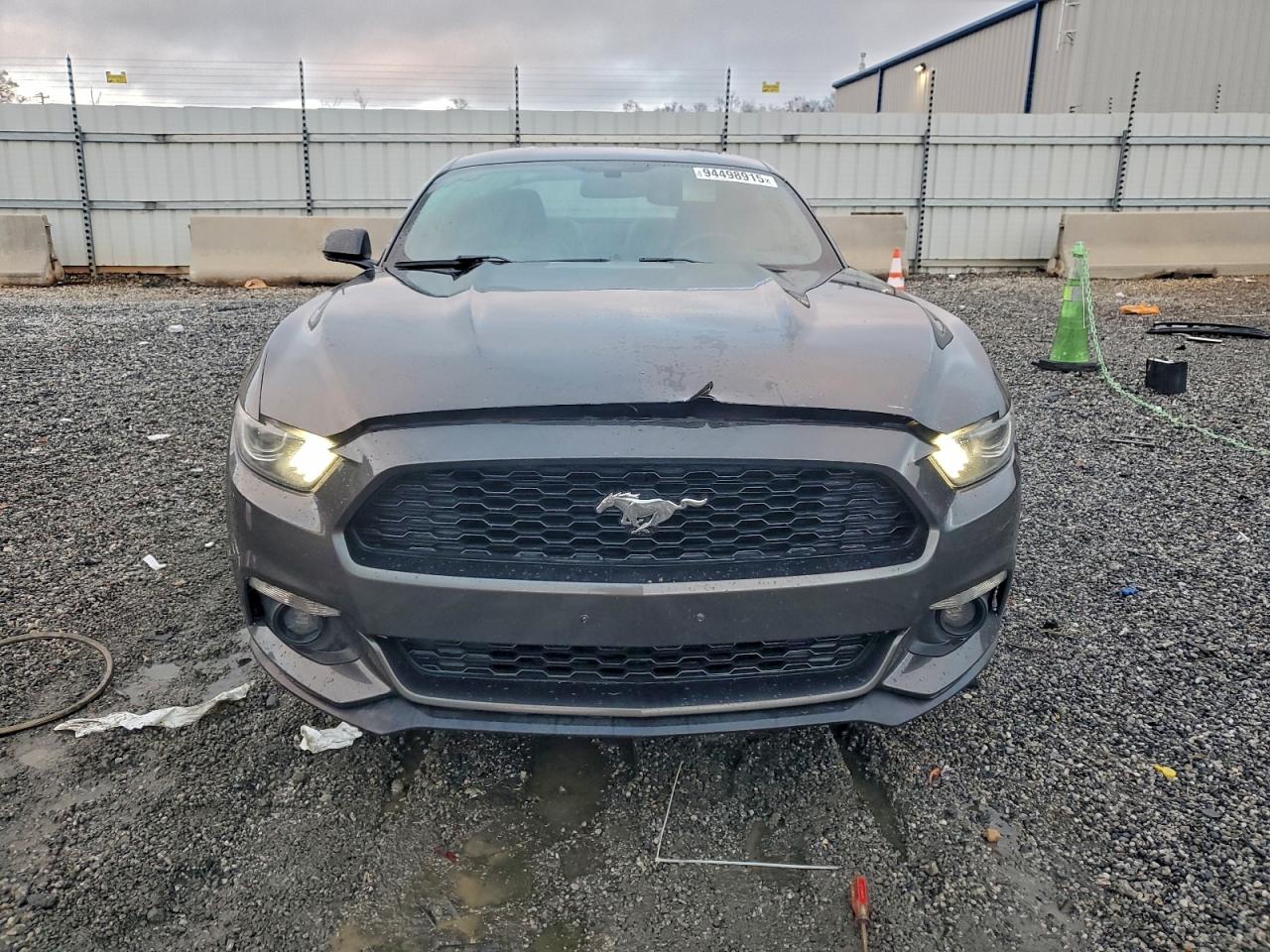 Ford Mustang Image 7