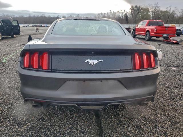 Ford Mustang Image 5