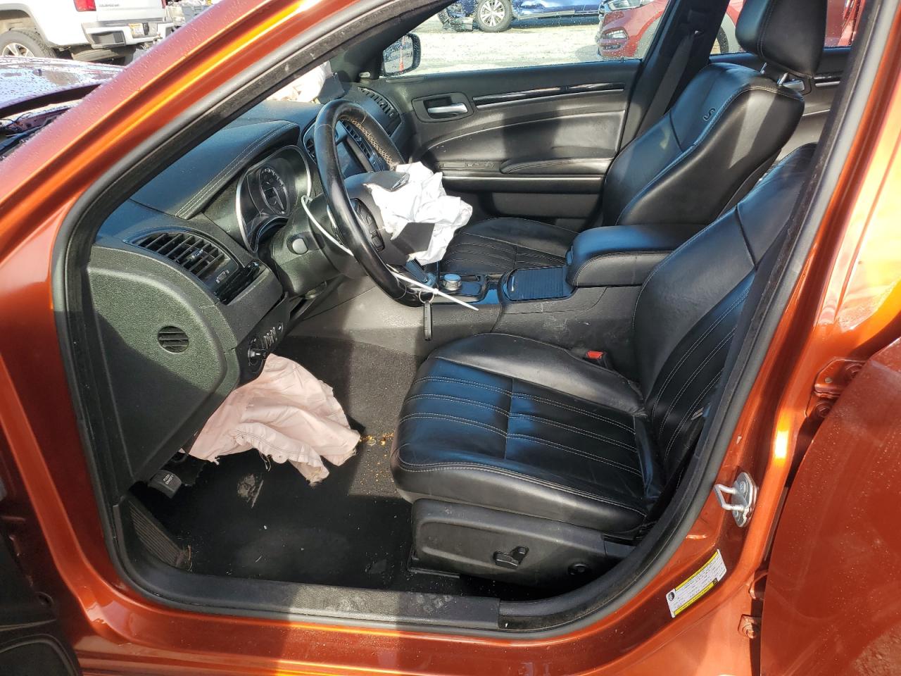 Chrysler 300 S Image 10