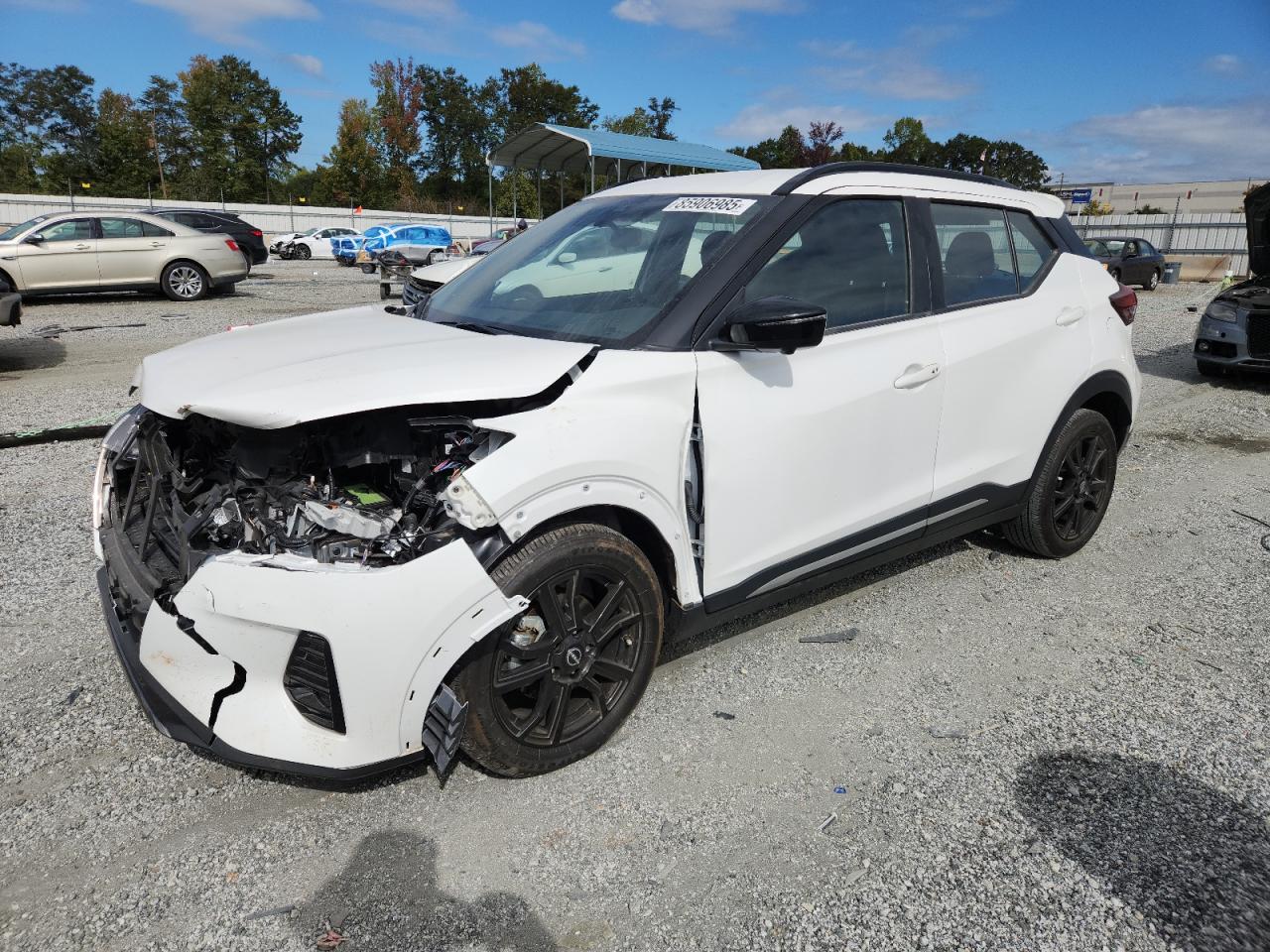 Nissan Kicks Sr Image 1