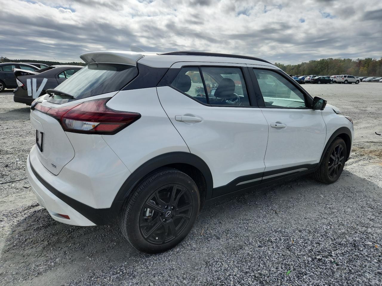 Nissan Kicks Sr Image 13
