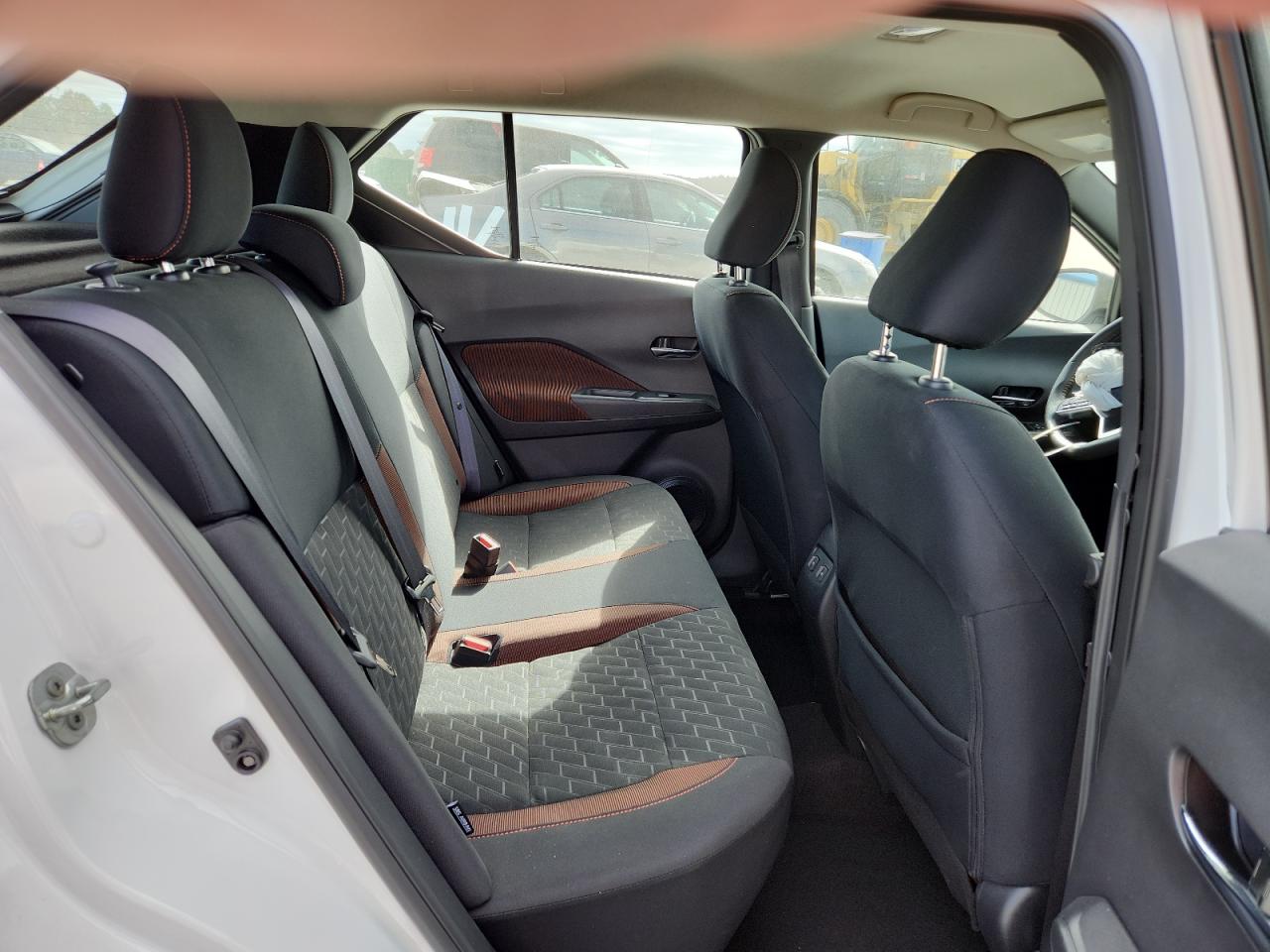 Nissan Kicks Sr Image 9