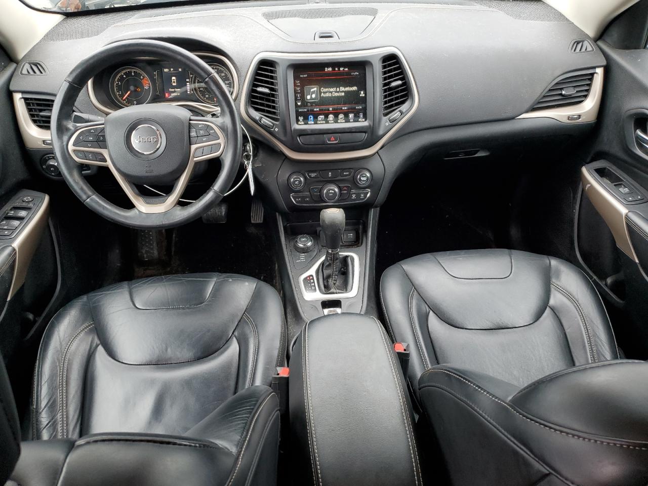 Jeep Grand Cherokee Latitude Image 12