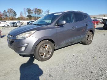  Salvage Hyundai TUCSON