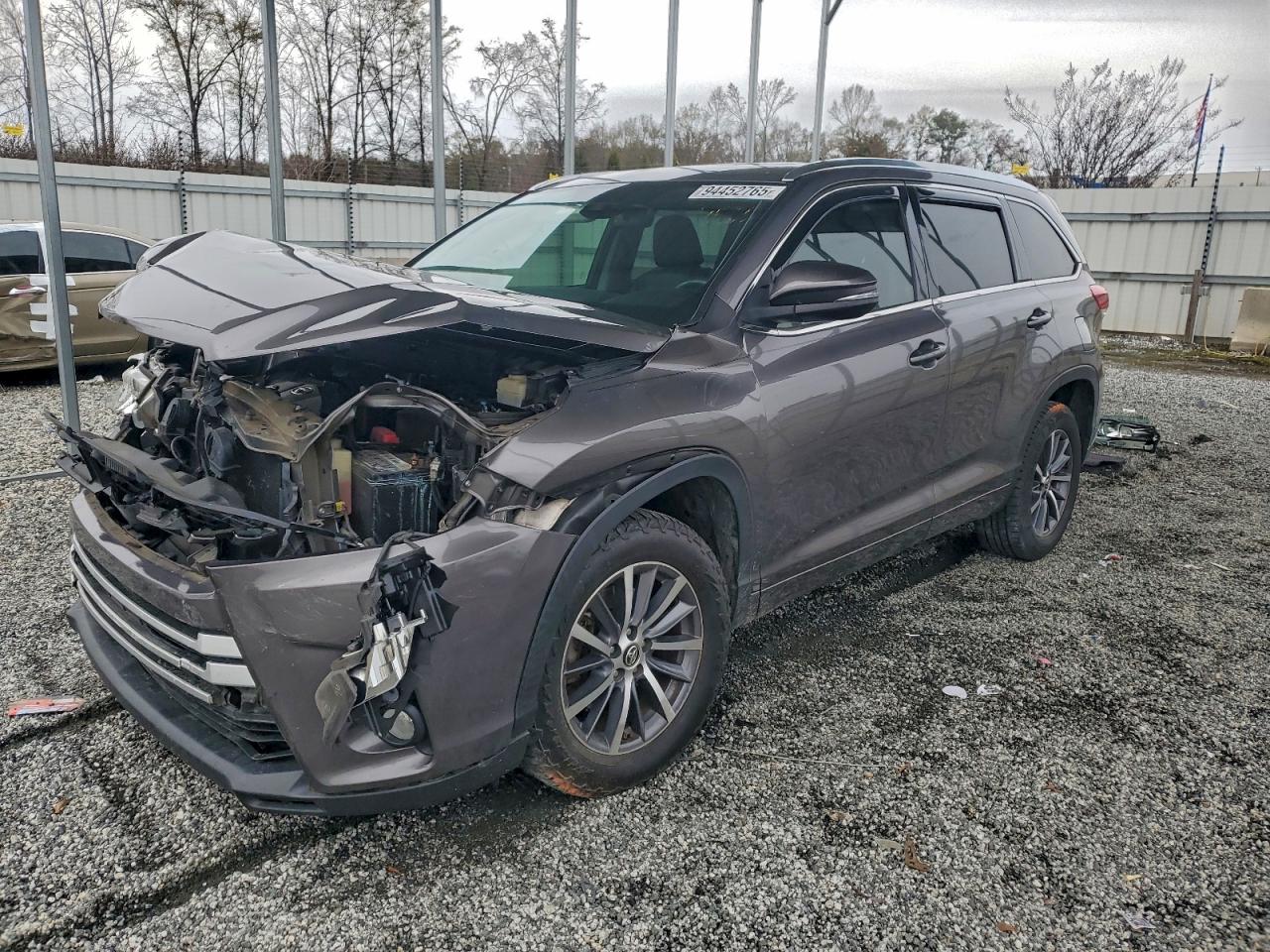 Toyota Highlander Se Image 1