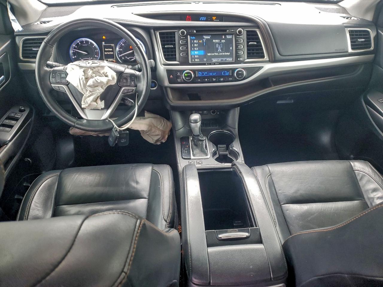 Toyota Highlander Se Image 7