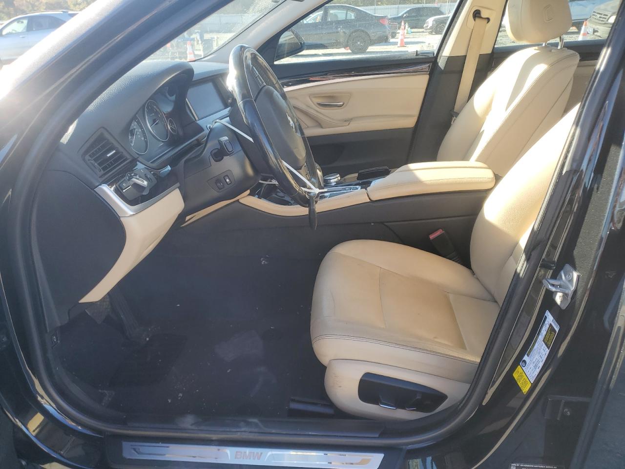 BMW 5 Series I Image 12