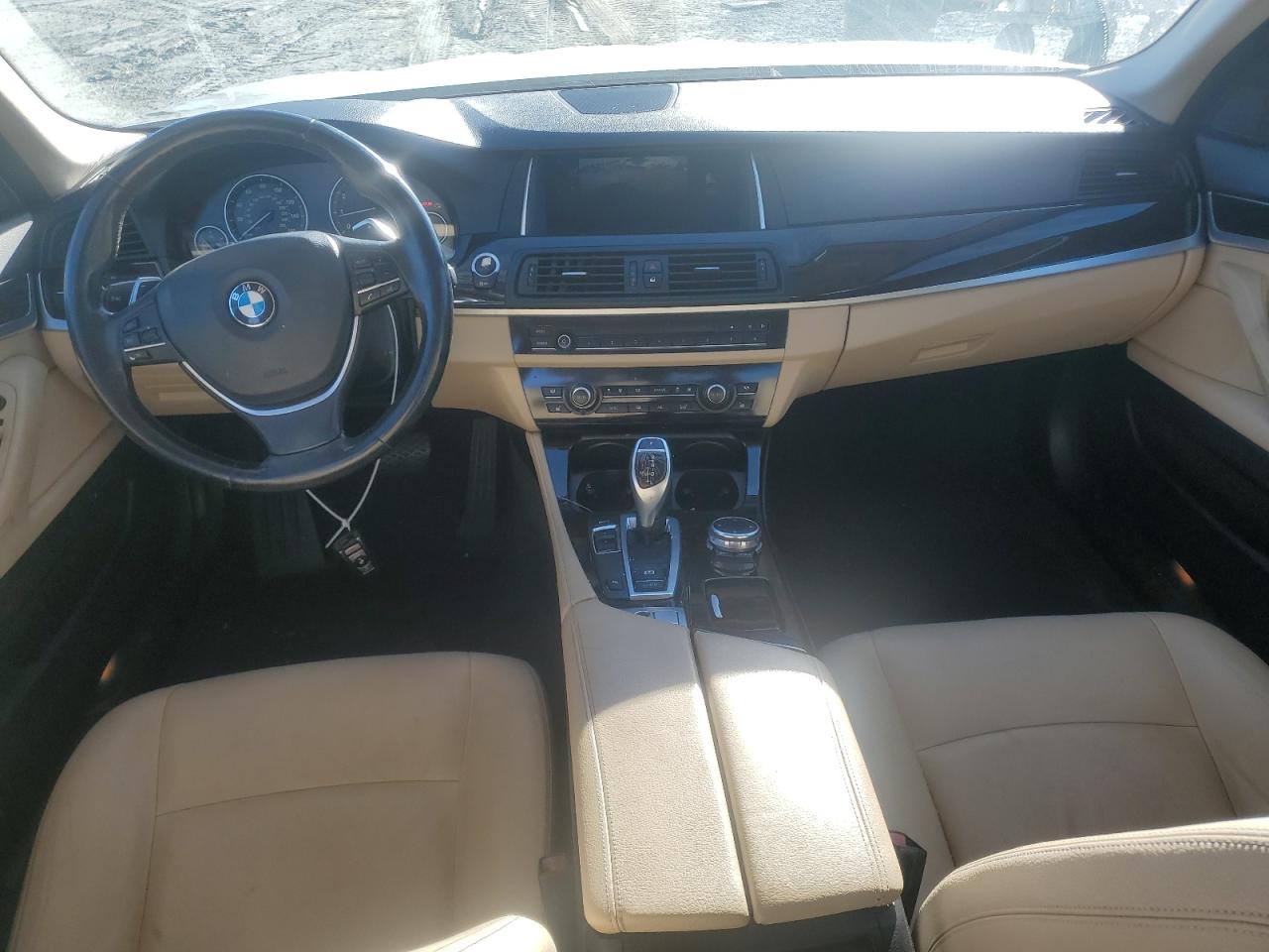 BMW 5 Series I Image 11