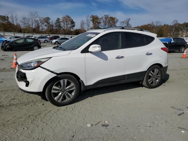  Salvage Hyundai TUCSON
