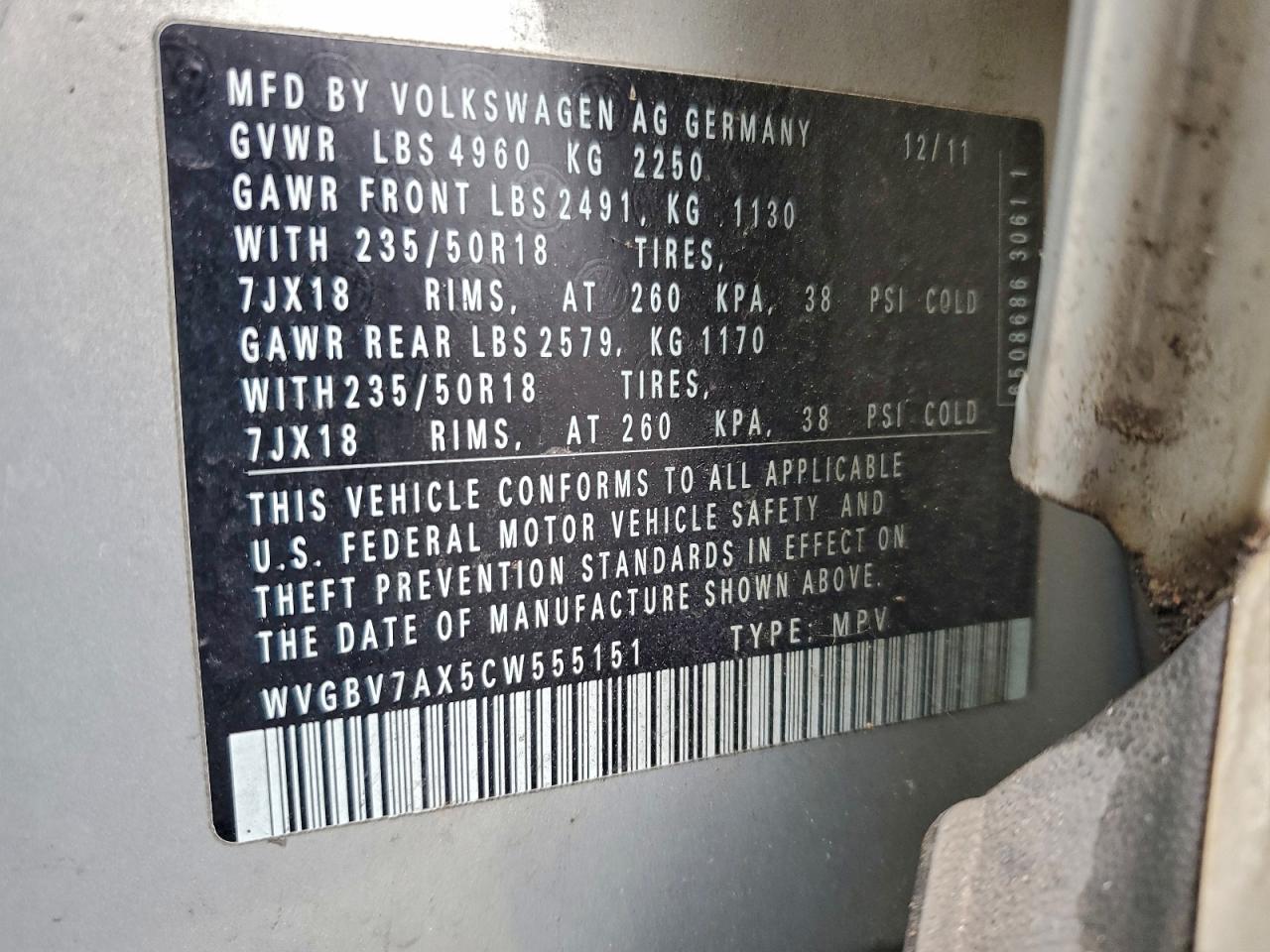 Volkswagen Tiguan S Image 8