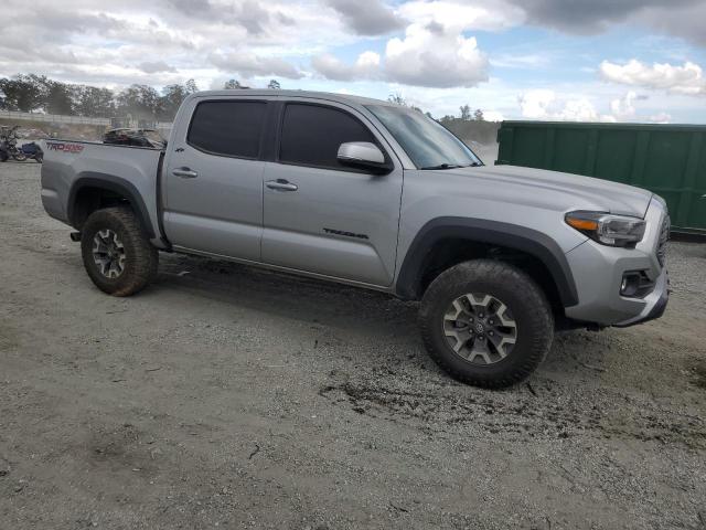 Toyota Tacoma Double Cab Image 4