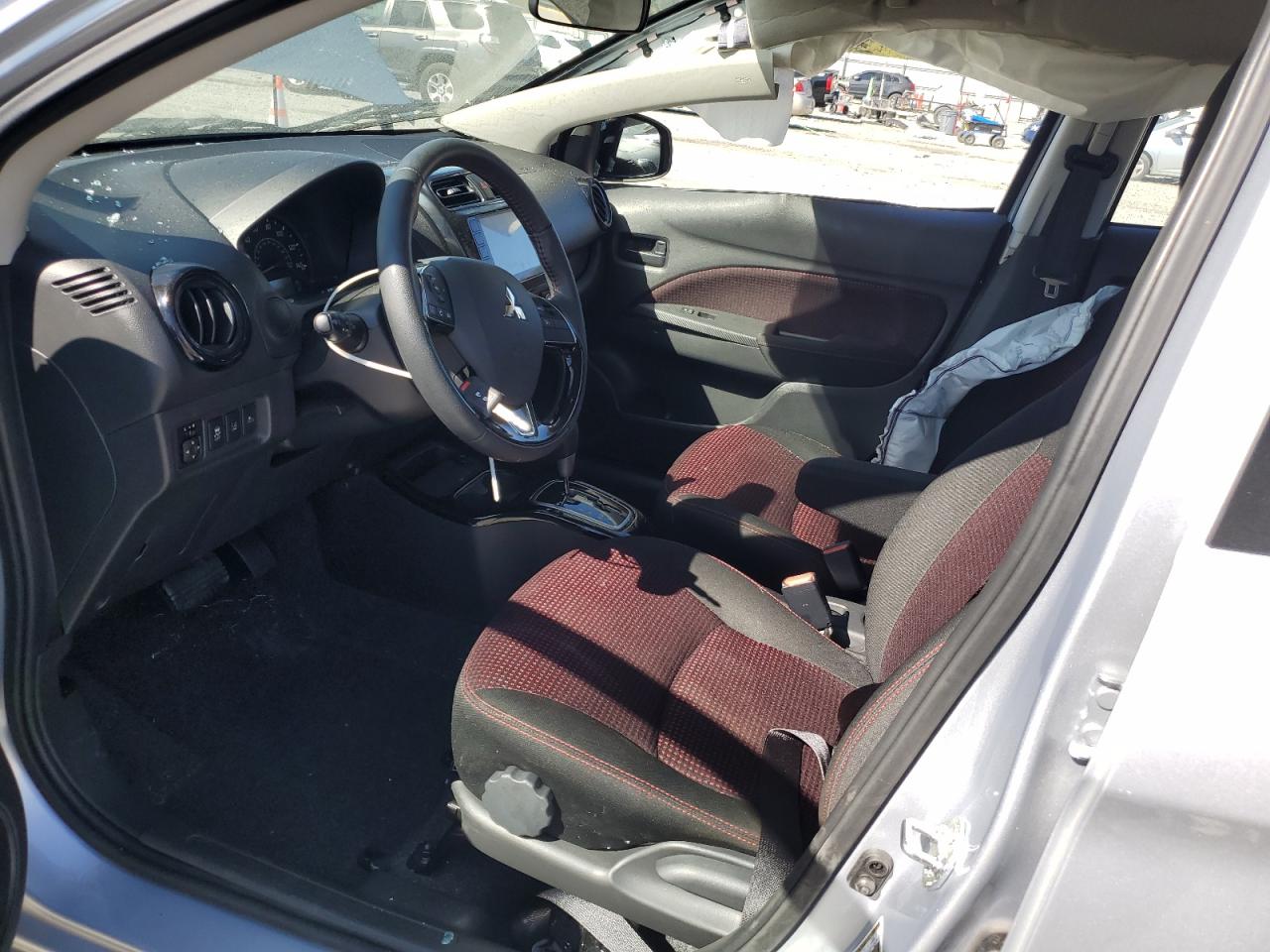 Mitsubishi Mirage Se Image 4