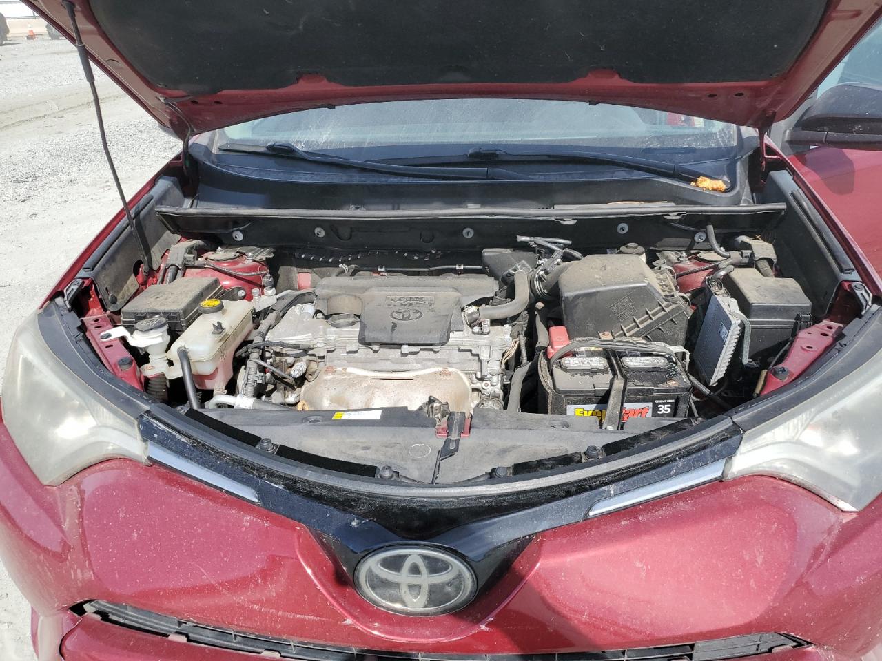 Toyota RAV4 Le Image 8