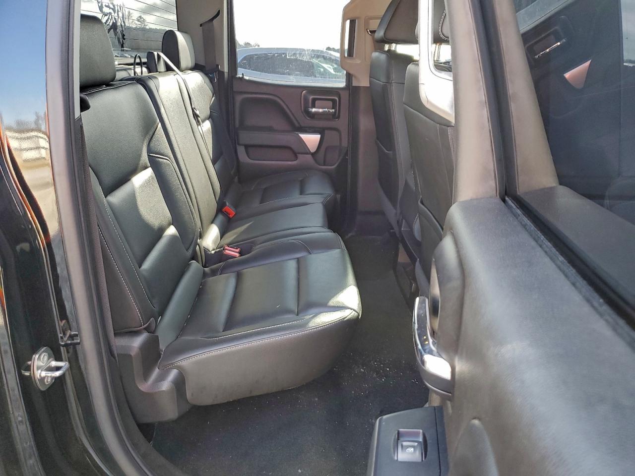 Chevrolet Silverado C1500 Lt Image 3